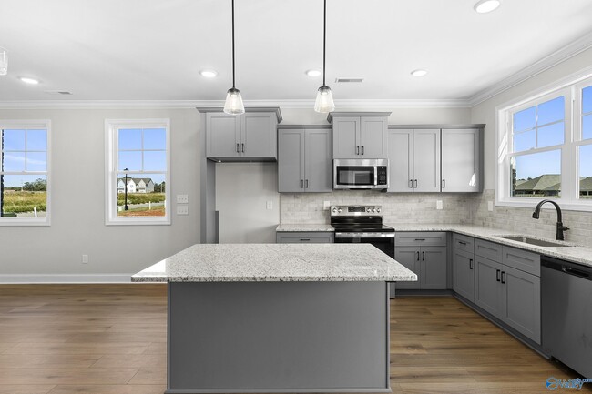 Building Photo - 241 Susan Lynn Dr