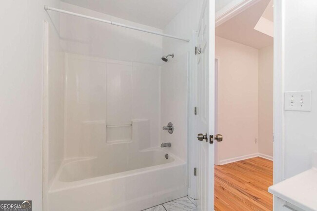 Building Photo - 2820 Hosea L Williams Dr NE