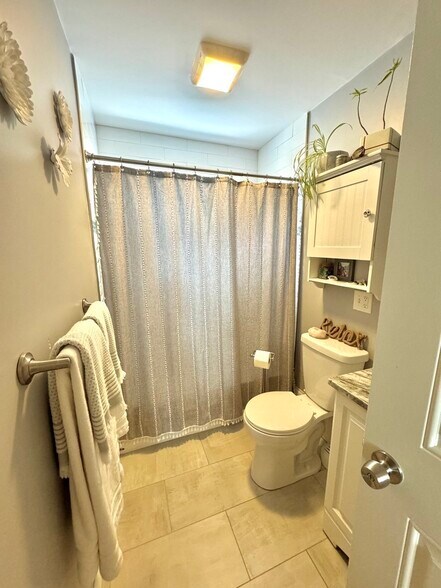 Building Photo - 26 Bradfield Ave