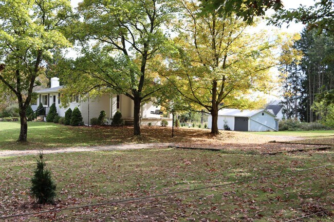 Side view - 345 Myoma Rd