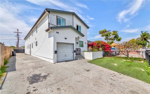 Building Photo - 8711 McKinley Pl