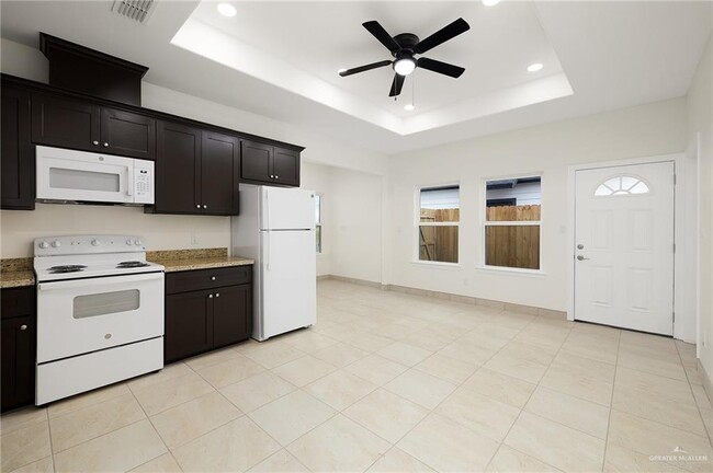 Building Photo - 2522 N Vly Cir