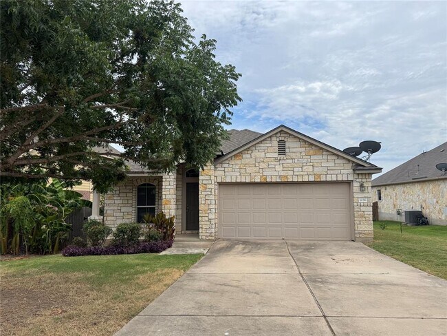 Building Photo - 1036 Estival Dr