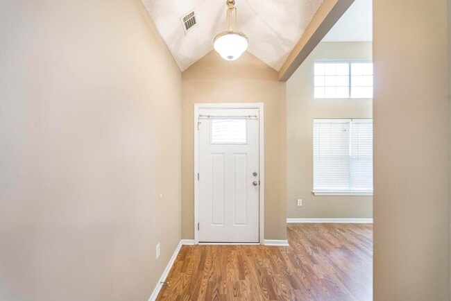 Building Photo - 205 Carver Ct