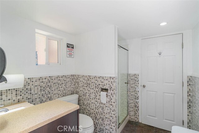 Building Photo - 660 Woodbury Rd