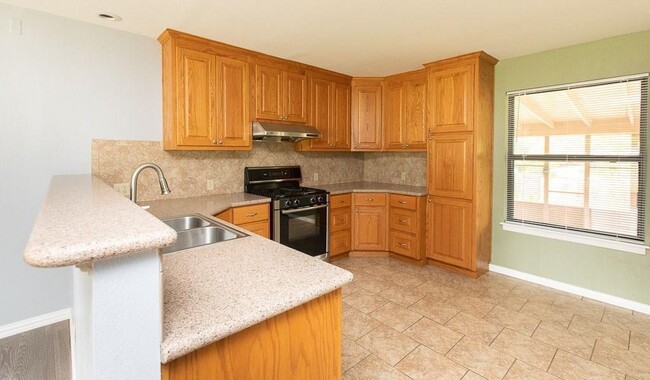 Building Photo - 4619 Raintree Blvd