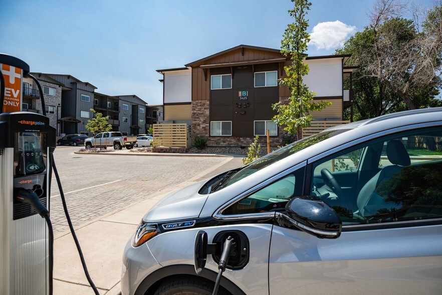 Primary Photo - Copperleaf Townhomes