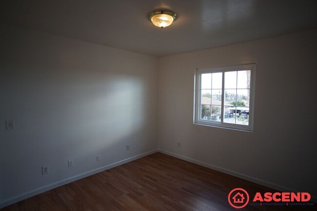 Building Photo - 1608 Lincoln St