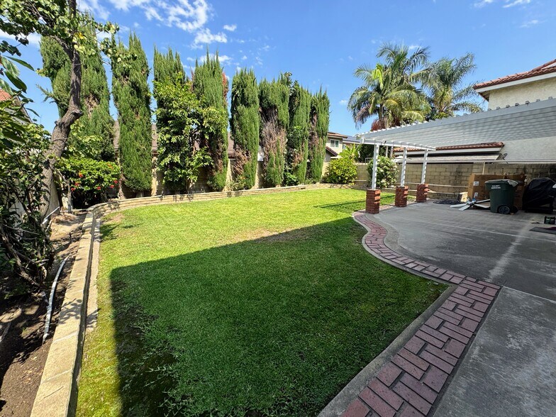 Building Photo - 13029 Semora Dr