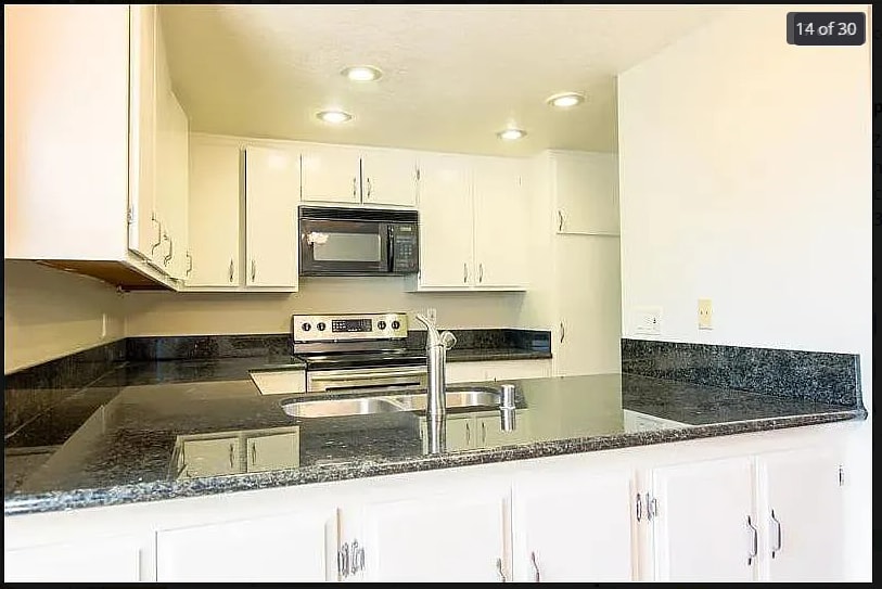 Building Photo - 4004 Crystal Dawn Ln