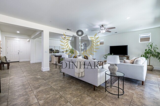 Building Photo - 1632 N Broadbent Ln