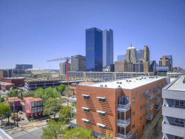 Building Photo - Military/First Responder Discount Available- 3 Bedroom/2 Bath  Downtown OKC Condo WITH 2 Covered ...
