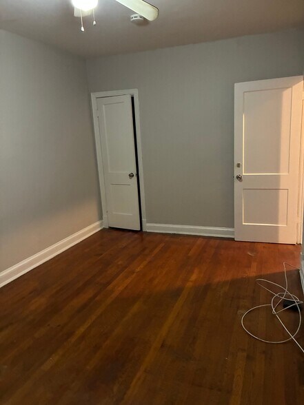 Building Photo - 1625 E St NE