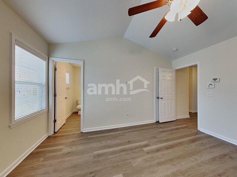 Building Photo - 4019 Tarrant Trace Cir