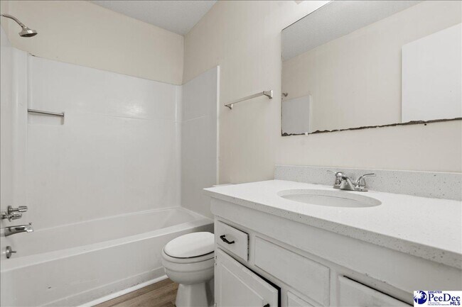 Building Photo - 319 Revell Dr