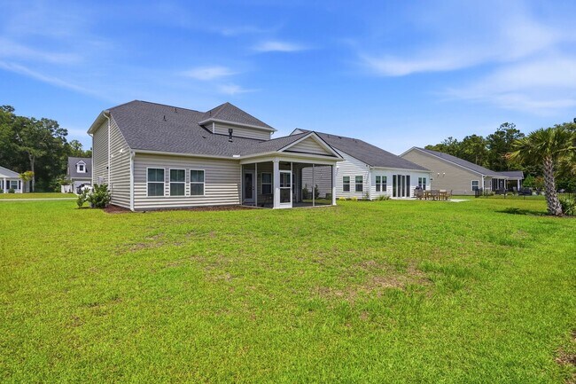 Building Photo - 9165 Island Shore Ave