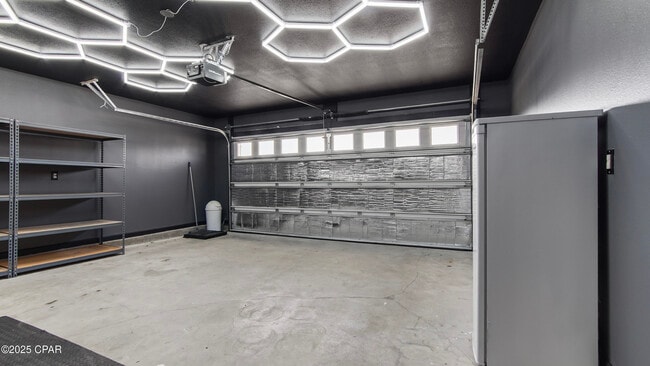 Building Photo - 3214 Caitlin St