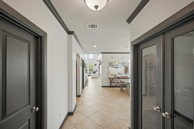 Building Photo - 249 Castlegate Ln