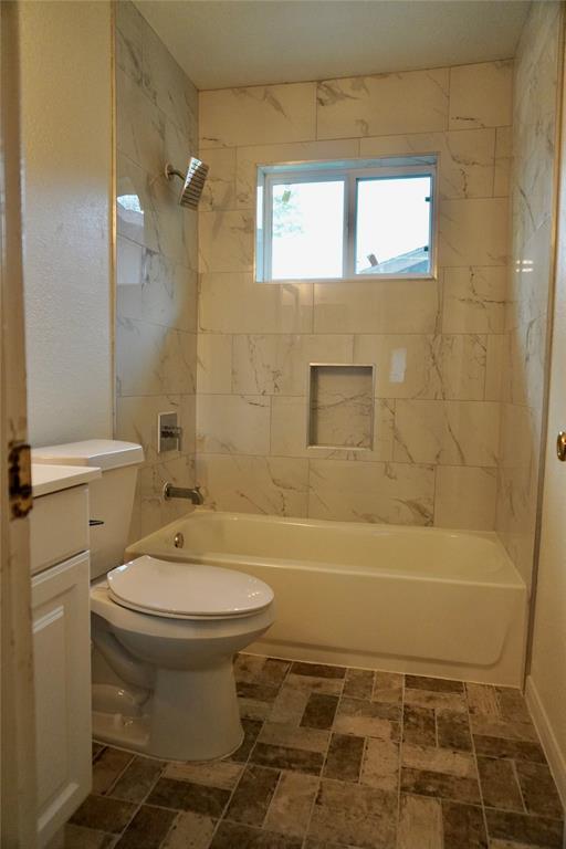 Building Photo - 10519 Sagetrail Dr