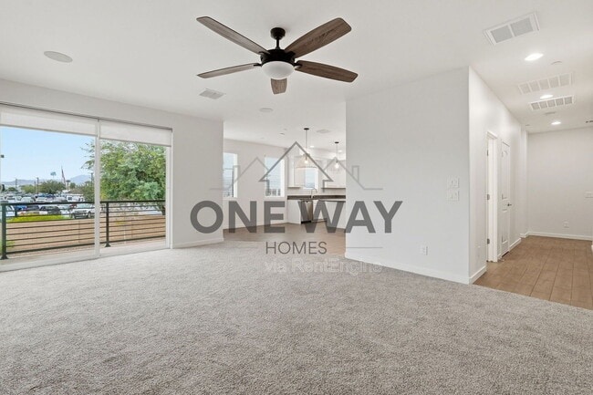 Building Photo - 1250 Abbey Ln