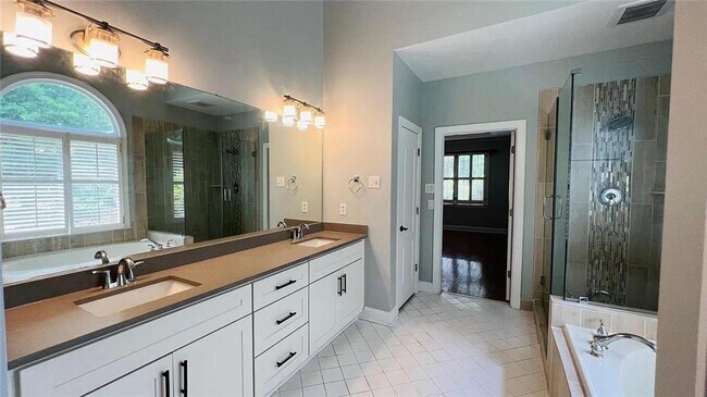 Building Photo - 8569 Spring Breeze Terrace
