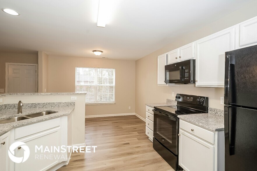 Building Photo - 1240 Maple Ridge Dr