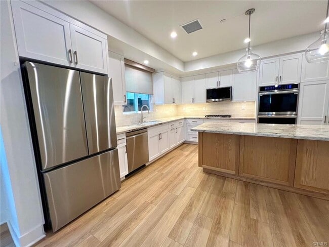 Building Photo - 321 Flint Ave