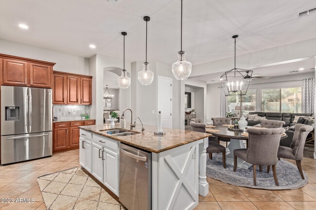 Building Photo - 19888 E Russet Rd