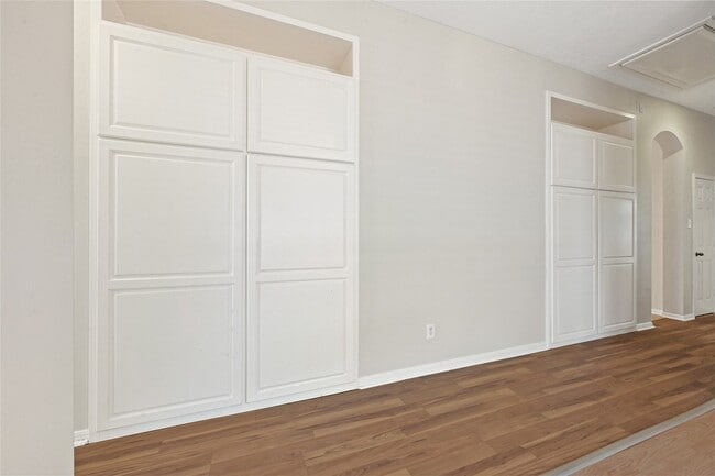 Building Photo - 17703 Riata Lk Dr