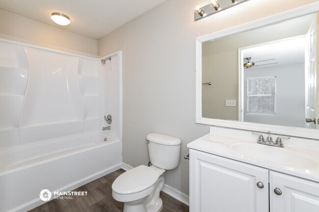 Building Photo - 649 Parakeet Ct