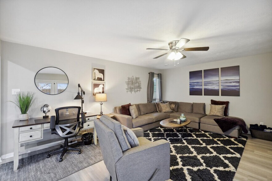 Building Photo - 2914 Flagstone Dr