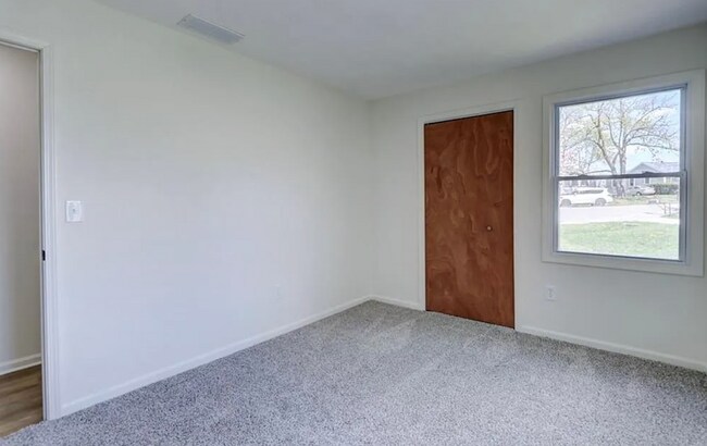 Building Photo - Beautifully remodeled 4-bedroom, 2-bath ho...