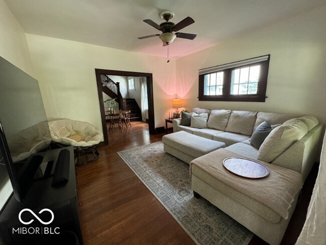 Building Photo - 336 N Lesley Ave