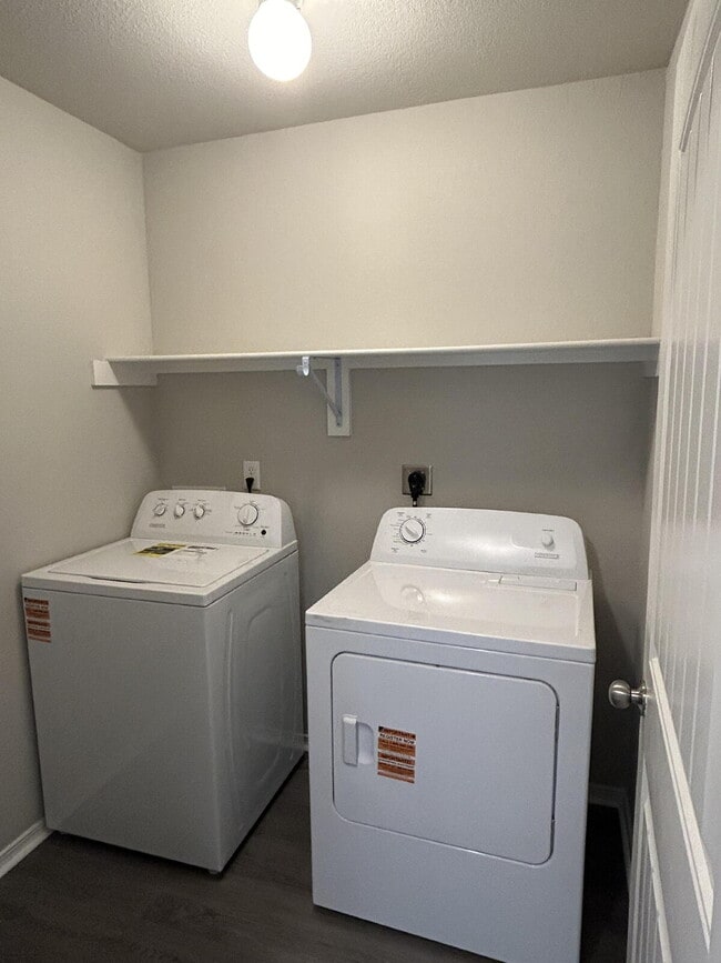 Building Photo - "Charming 3-Bed, 2-Bath Brookland Home wit...