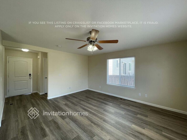 Building Photo - 9242 Waters Edge Dr