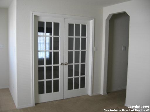 Building Photo - 204 N Willow Way