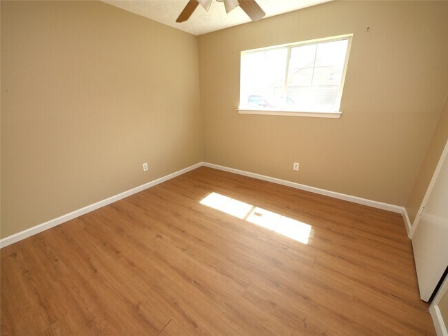 Building Photo - 6826 Addicks Clodine Rd