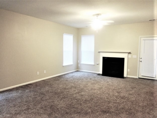 Building Photo - 245 Old Savannah Dr