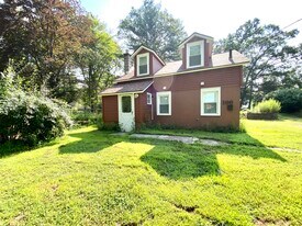 Building Photo - 166 Firetown Rd