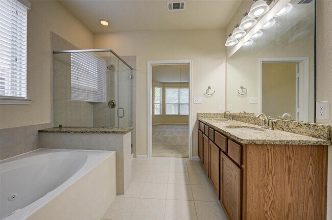 Building Photo - 17626 Sauki Ln