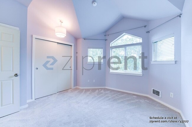 Building Photo - 11570 Stone Ave N