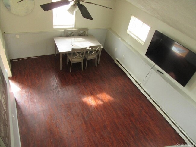 Building Photo - 24 Cromwell Hill Rd