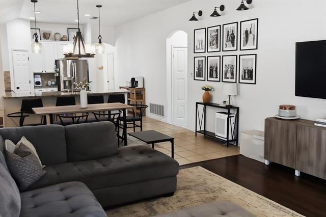 Building Photo - 1316 Elkford Ln