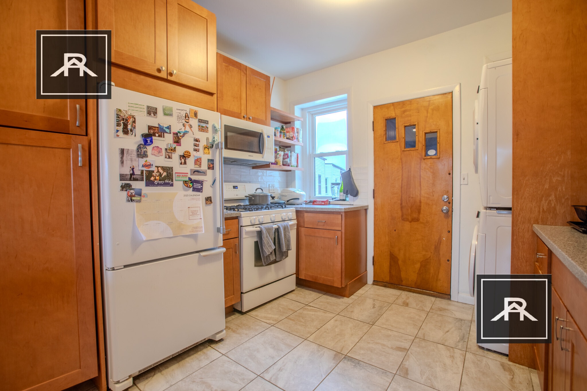 Building Photo - 256 Aspinwall Ave