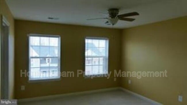 Building Photo - 1308 Saunders Dr