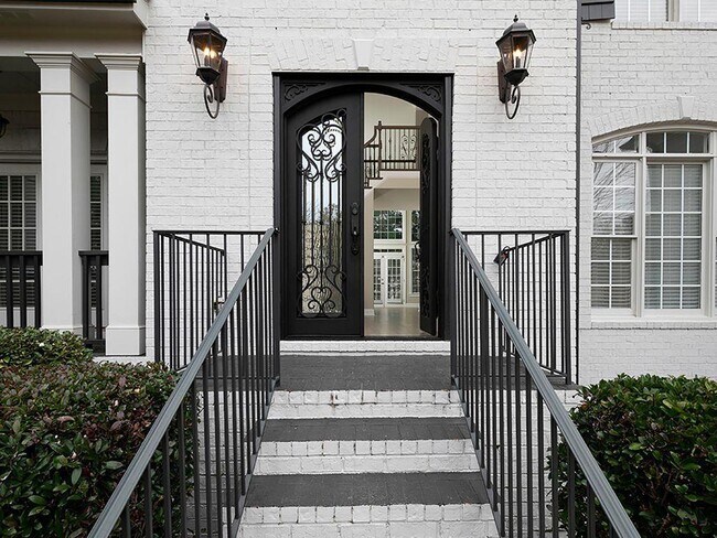 Building Photo - 4055 St Michelle Ln