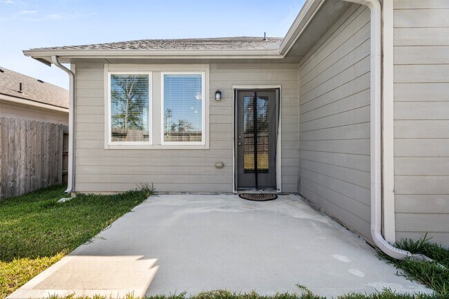 Building Photo - 18719 Chisholm Mdws Dr