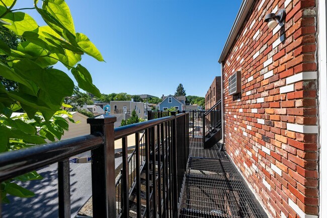 Building Photo - 3912 Liberty Ave