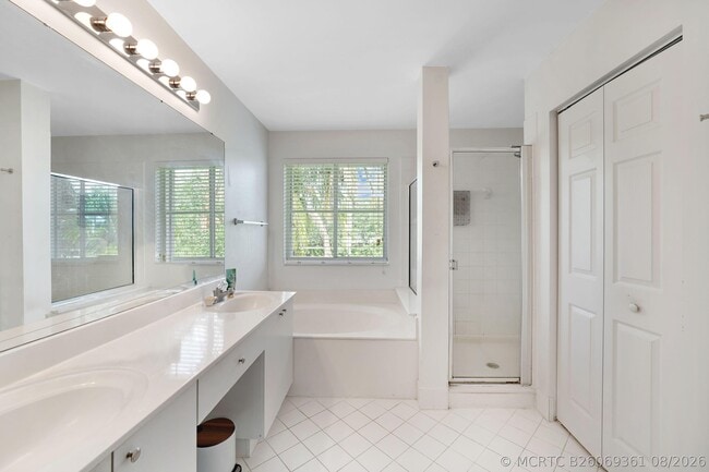 Building Photo - 1457 Banyan Way