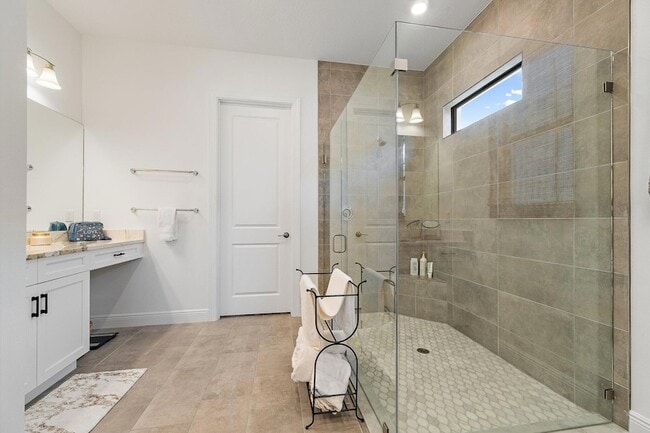 Building Photo - 15883 Key Biscayne Ln